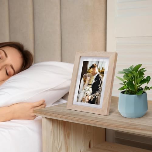 puthiac 5x7 Solid Oak Wood Picture Frame with 4x6 Mat, Natural Oak, 1 Pack