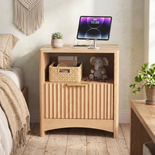 Marsail Wooden Nightstand with Drawer, Modern Night Stand with Charging Station and Storage, Fluted Bedside Table Boho End Table for Bedroom, Natural Oak (1 Pack)