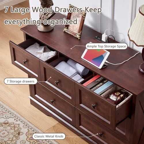 Farmhouse 7 Drawers Dresser for Bedroom with Charging Station,Wood Dressers