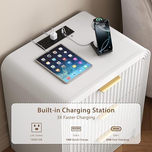 Decofy Fluted 3-Drawer Nightstand with Charging Station, Pure White