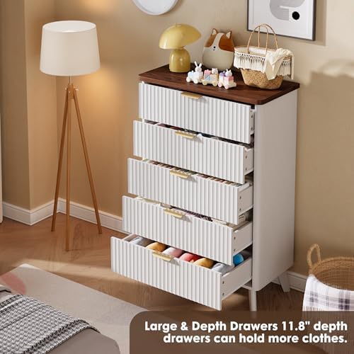 GarveeHome Fluted Dresser for Bedroom with 5 Deep Drawers, White