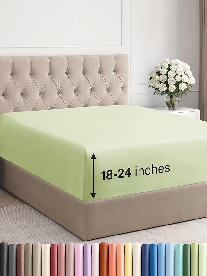 Extra Deep Full Fitted Sheet - Hotel Luxury Single Fitted Sheet Only - Easily Fits 18 inch to 24 inch Mattress - Ultra Soft, Wrinkle Free w/Extra Deep Pockets - Breathable & Comfy - Light Sage Green