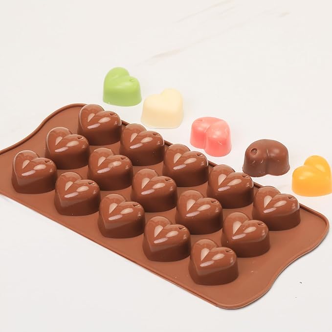 Dacthuw Heart Chocolate Molds Silicone, Small Gummy Molds Shaped Heart for Fondant/Fruit Snacks, Candy Molds Silicone for Valentine/Anniversary/Wedding, Wax Melt Molds 15 Cavities, 8 ml
