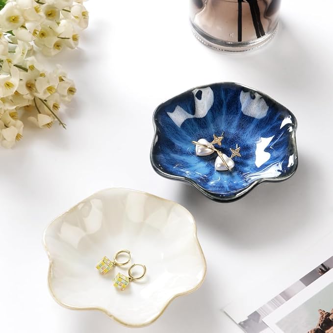 2PCS Lotus Leaf Shape Ring Holder Dish, Small Key Bowl, Ceramic Trinket Tray Jewelry Dish Organizing Necklace Earrings for Mom Friend Sister, All Jewelries Are NOT Included.White+Deep Blue.