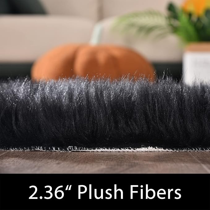 Latepis Black Round Rug 4 ft, Faux Fur Sheepskin Circle Rug for Living Room, Fluffy Washable Rug for Bedroom, Teen Room, Dorm, Cute Room Décor