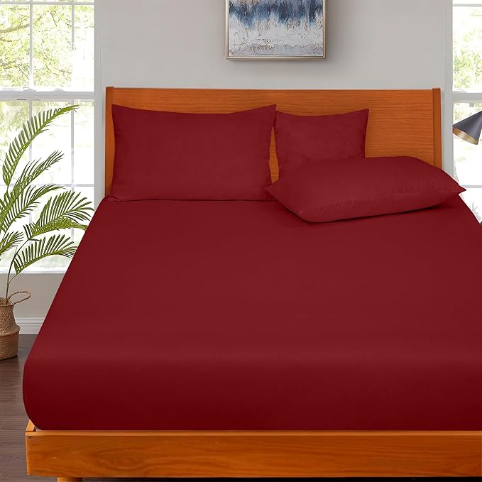 ROYALE LINENS 300 Thread Count 100% Long Staple Combed Cotton Fitted Sheet Full - Super Soft Deep Pocket Bottom Sheet - Fitted Sheets Only - Elastic Sheets (Full, Red)