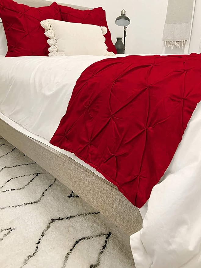 Bed Runner Set - 100% Pure Cotton 800 Thread Count - Luxury 1 Pinch Pleated Bed Runner and 2 Pillow Cover - 3 Piece Pinch Pleated Bed Runner Set Queen, Red