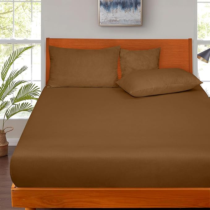 ROYALE LINENS 300 Thread Count 100% Long Staple Combed Cotton Fitted Sheet Full - Super Soft Deep Pocket Bottom Sheet - Fitted Sheets Only - Elastic Sheets (Full, Chocolate)