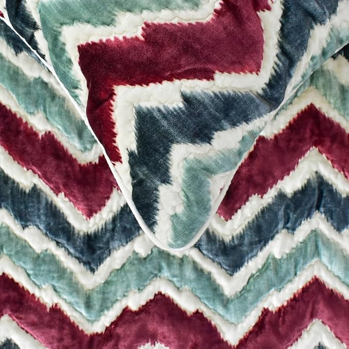 The HomeCentric King/Queen/Twin Red & Blue Luxury King 90"x18" Bed Runner with One Pillow Cover, Chevron & Quilted Bed Scarf on Suede Fabric - Chevron Symphony