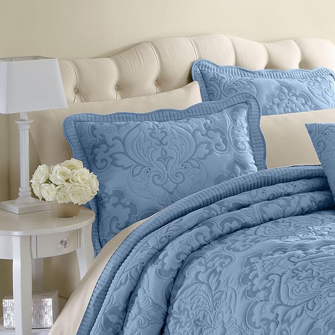 BrylaneHome Bedding Lightweight All Season Modern Amelia Quilted Damask Oversized Ultra Soft Bedspread - King, Ivory Lavender