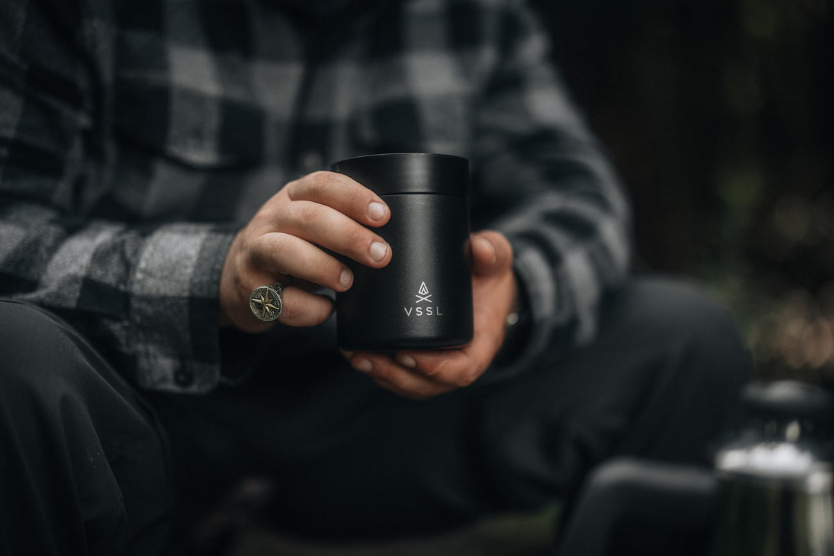 VSSL Nest Pour Over Coffee Kit + Java G25 Grinder Gift Set, Contains Two 10 Oz Mugs, Splash Proof Lid, Pour Over Coffee Dripper, Java G25 Grinder and Storage Connector, Black
