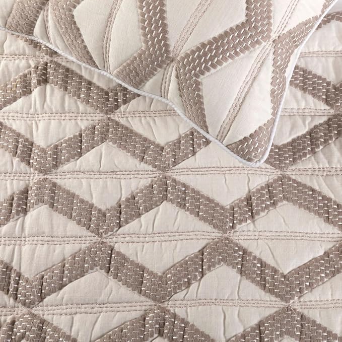 The HomeCentric Ivory Bed Runner, Full Size 68"x18" Decorative Bed Runner with Matching Pillow Cover, Ivory & Taupe Linen Bed Scarf in Quilted Pattern & Linen Embroidery - Pattern Flatter