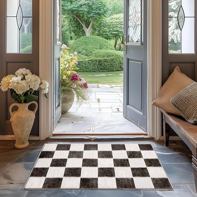 EVERGRACE Checkered Plaid Area Rug 2x3, Soft Fuzzy Faux Wool Rugs Washable Non Slip Rugs Small Rug Carpet for Entryway Bedroom Living Room Hallway Kitchen and Laundry Room, Black and White