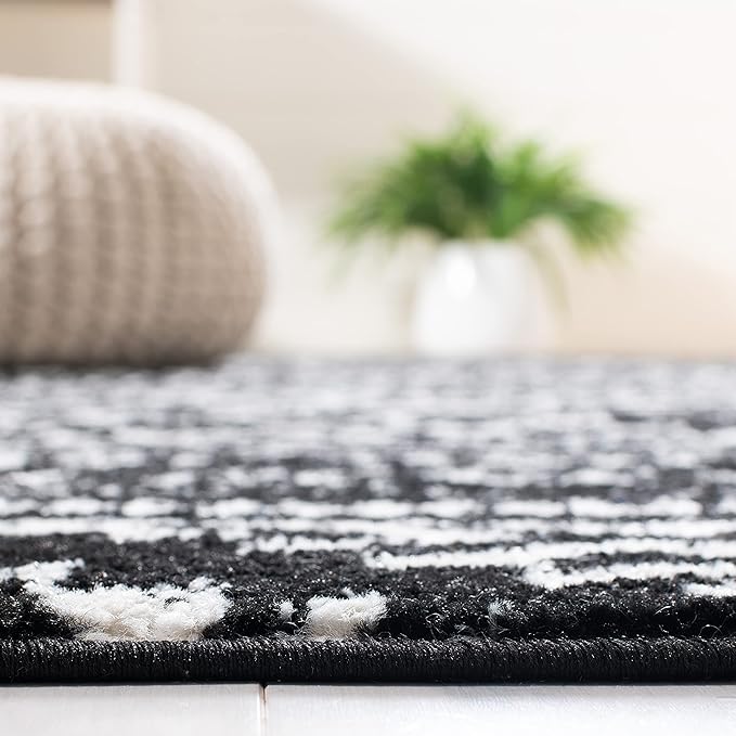 SAFAVIEH Tulum Collection Runner Rug - 2' x 8', Black & Ivory, Moroccan Boho Tribal Design, Non-Shedding & Easy to Clean, Ideal for Living Room, Hallway, Foyer, Entryway, Bedroom (TUL272Z)