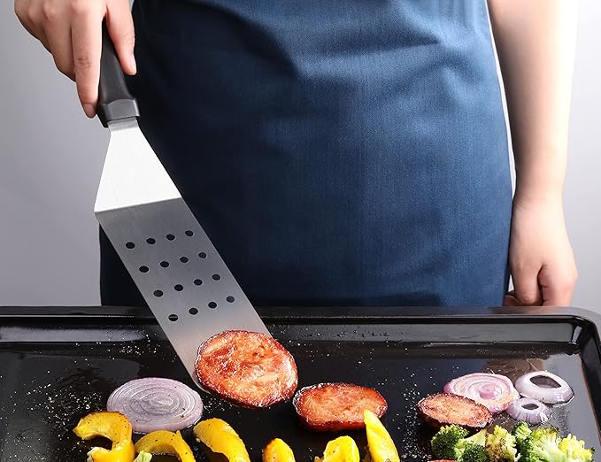 New Star Foodservice 14.5 Inch Perforated Flexible Grill Turner