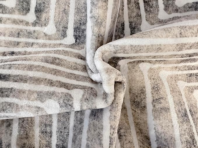 GLN Rugs Contemporary Collection - Machine Washable Area Rug, Contemporary Washable, Non Slip, Low Pile Chenille Rug, Living Room, Bedroom, Kitchen Rug (5'3" Round Lines Cream)