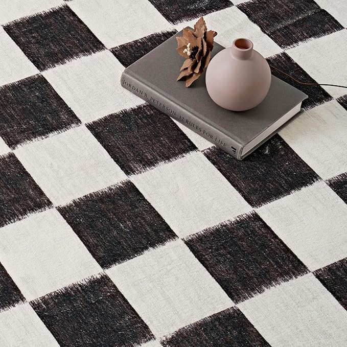 EVERGRACE Checkered Plaid Area Rug 8x10, Soft Fuzzy Faux Wool Rugs Washable Anti Slip Rugs Large Rug Carpet for Entryway Bedroom Living Room Hallway Kitchen and Laundry Room, Black and White