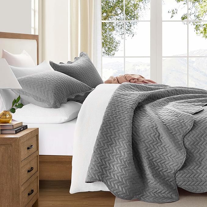 IR Imperial Rooms King Quilt Bedding Set Size (106" x 96") + 2 Pillow Shams (20" x 36"+ 2") - 3 Pcs All Season Lightweight Reversible Microfiber Coverlet Embossed Quilt Bedspread (Grey)