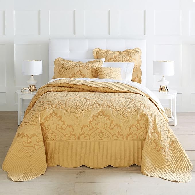 BrylaneHome Bedding Lightweight All Season Modern Amelia Quilted Damask Oversized Ultra Soft Bedspread - Full, Honey Gold