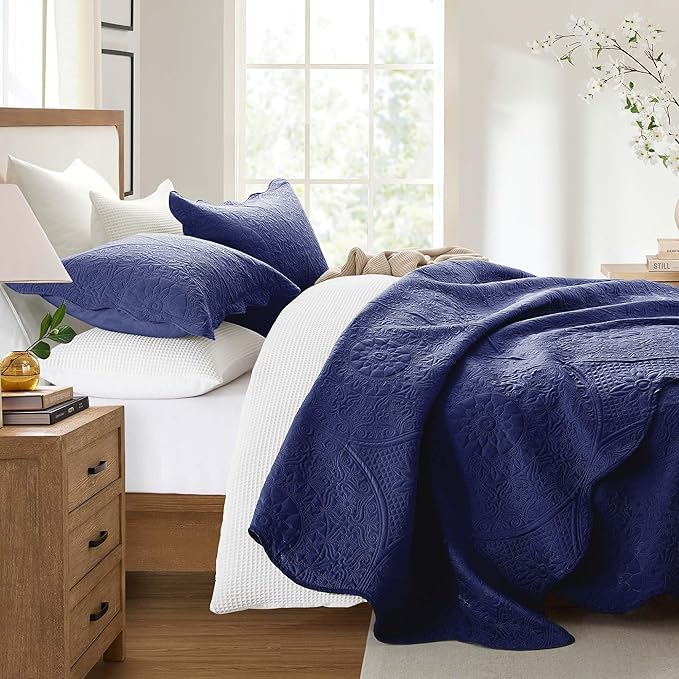 IR Imperial Rooms 10 Pack Twin Quilt Bedding Set (68" x 86") - Bulk Wholesale for Hotels, Guest Bedroom & Airbnbs - Lightweight Microfiber Reversible Floral Embossed Quilts Bedspreads (Navy)