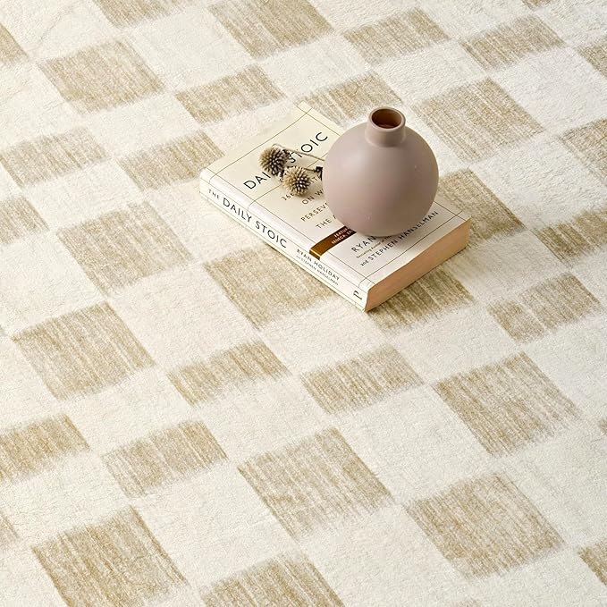 EVERGRACE Checkered Plaid Area Rug 5x7, Soft Faux Wool Rugs Washable Anti Slip Rugs Large Rug Carpet for Entryway Bedroom Living Room Hallway Kitchen Dining Room and Laundry Room, Beige