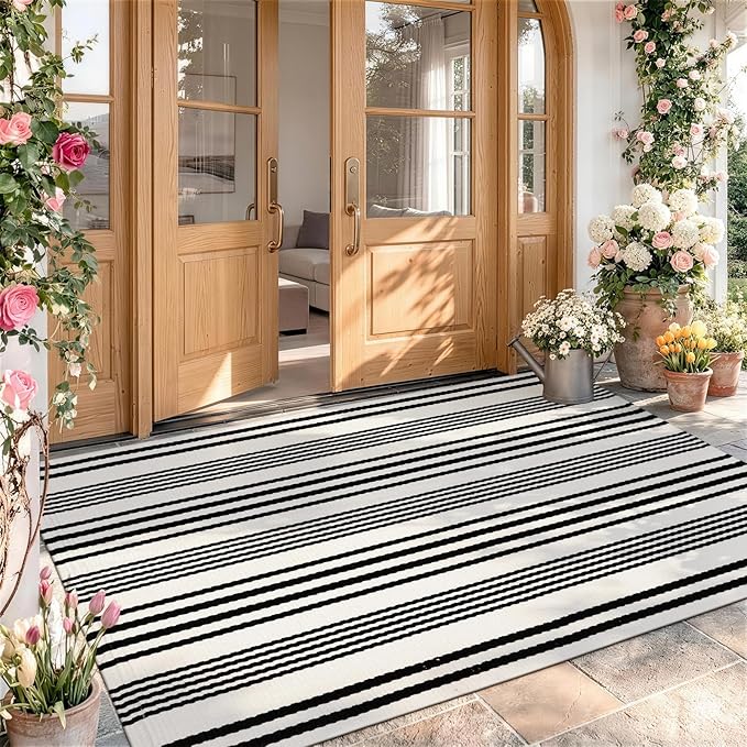 OJIA Outdoor Area Rug 4'x6', Black and White Outdoor Rug Machine Washable Patio Rugs Cotton Hand Woven Door Mats Indoor Outdoor Striped Rugs for Front Porch/Deck/Backyard/Balcony/Home Decor
