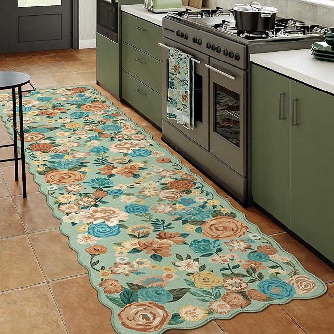 Washable Floral Runner Rug 2x6 Green Hallway Carpet Scalloped Flower Non Slip Soft Long Kitchen Runner Farmhouse Low Pile Thin Indoor Floor Cover for Bathroom Bedroom Laundry Room Entryway