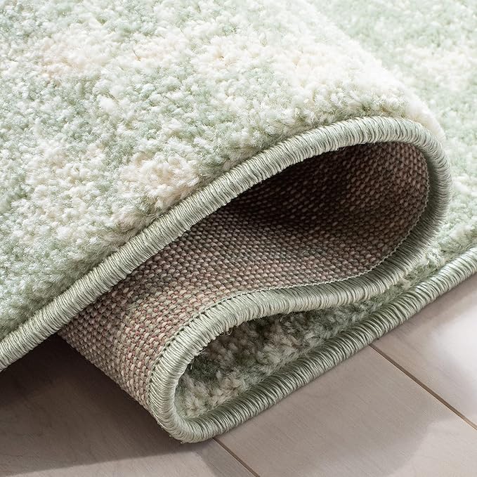 SAFAVIEH Adirondack Collection Runner Rug - 2'6" x 6', Green & Ivory, Modern Diamond Distressed Design, Non-Shedding & Easy Care, Ideal for High Traffic Areas in Living Room, Bedroom (ADR131Y)