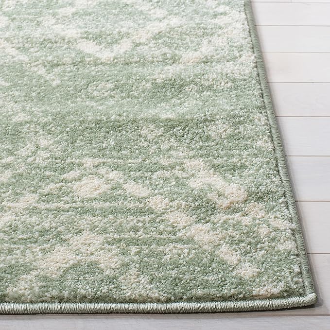 SAFAVIEH Adirondack Collection Runner Rug - 2'6" x 6', Green & Ivory, Modern Diamond Distressed Design, Non-Shedding & Easy Care, Ideal for High Traffic Areas in Living Room, Bedroom (ADR131Y)
