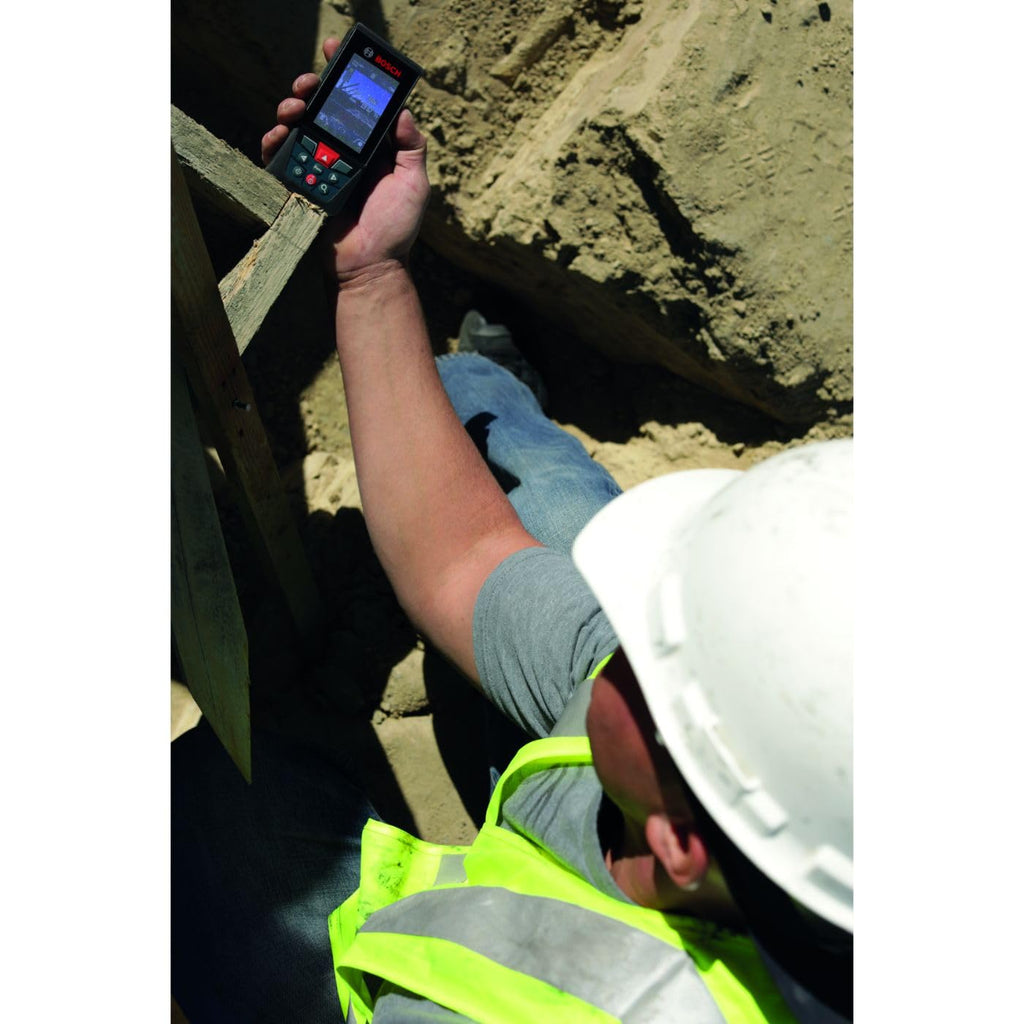 Bosch Blaze GLM400C 400 ft Outdoor Connected Laser Measure with Viewfinder | MeasureOn App