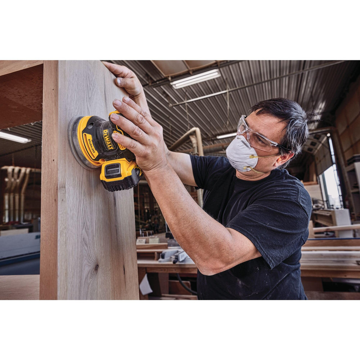 DEWALT 20V MAX XR Orbital Sander (DCW210B) – Tool Only